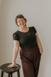 Carly Smith Carly Smith registered massage therapist and lymphatic drainage massage therapist at Triada Health Ottawa