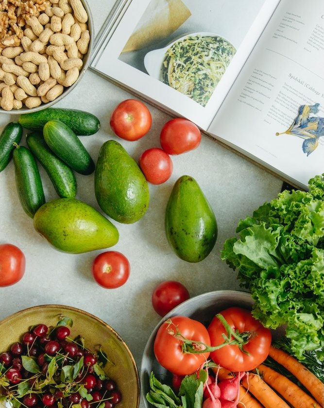 Fresh vegetables and whole foods used to support healthy nutrition at Triada Health Ottawa